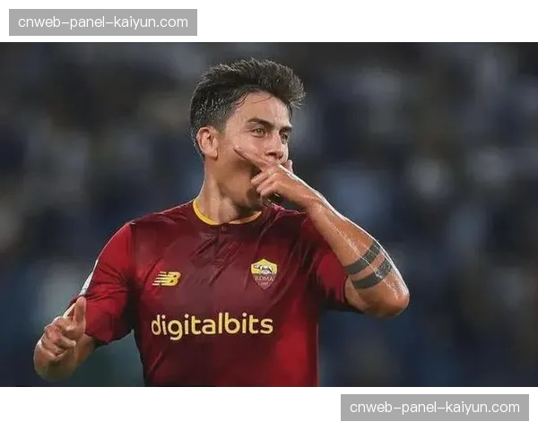 因球迷向场内投掷烟雾弹，佛罗伦萨对阵热那亚比赛中断十分钟